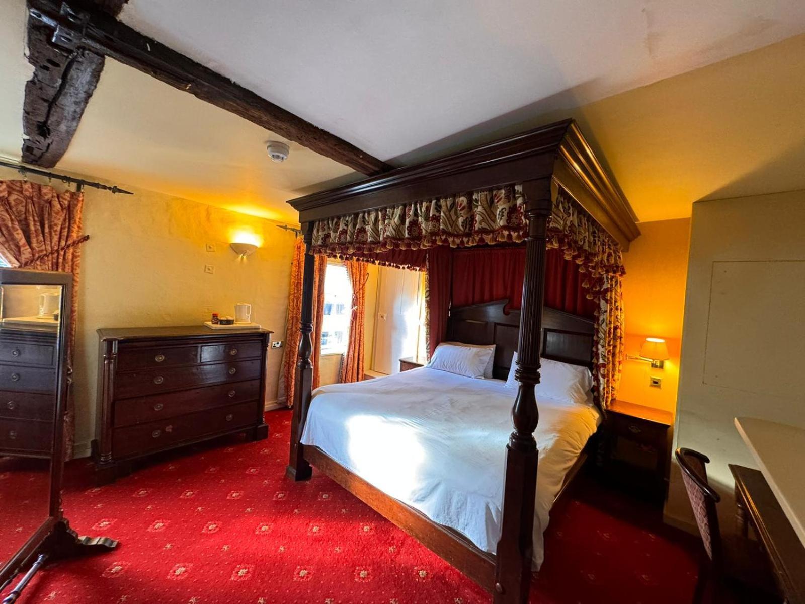 Villare Hitchin Town Centre Экстерьер фото