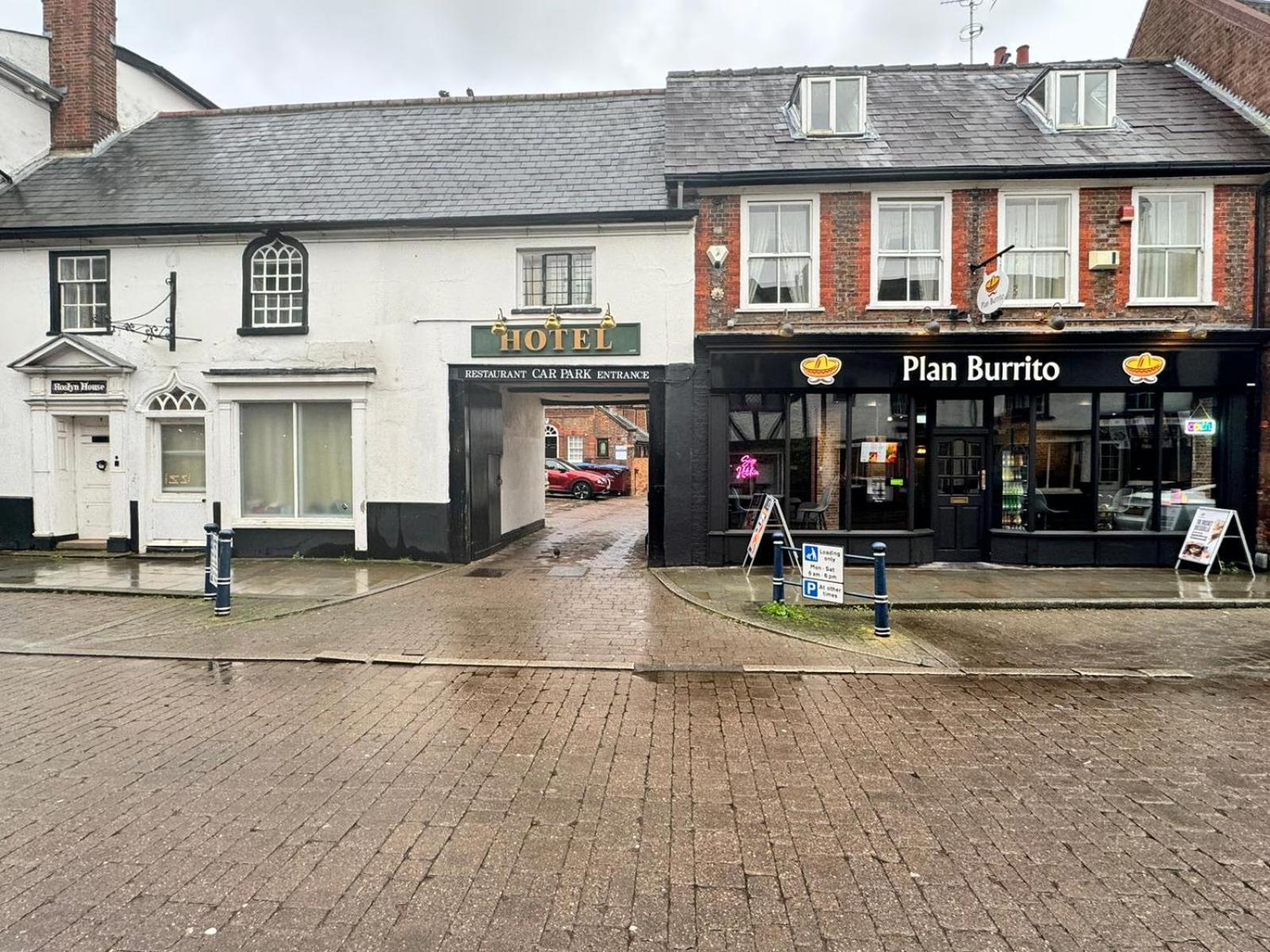 Villare Hitchin Town Centre Экстерьер фото