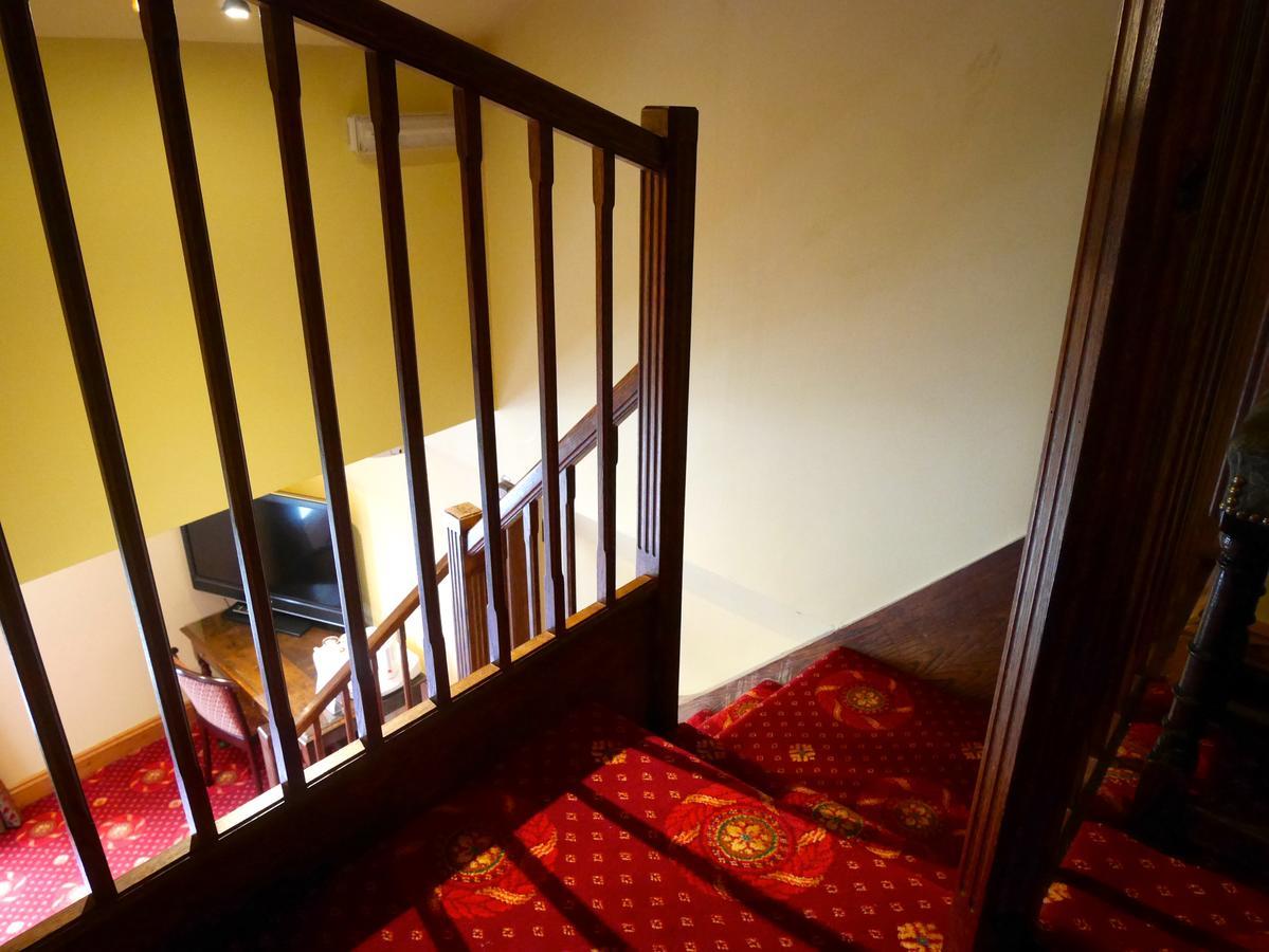 Villare Hitchin Town Centre Экстерьер фото